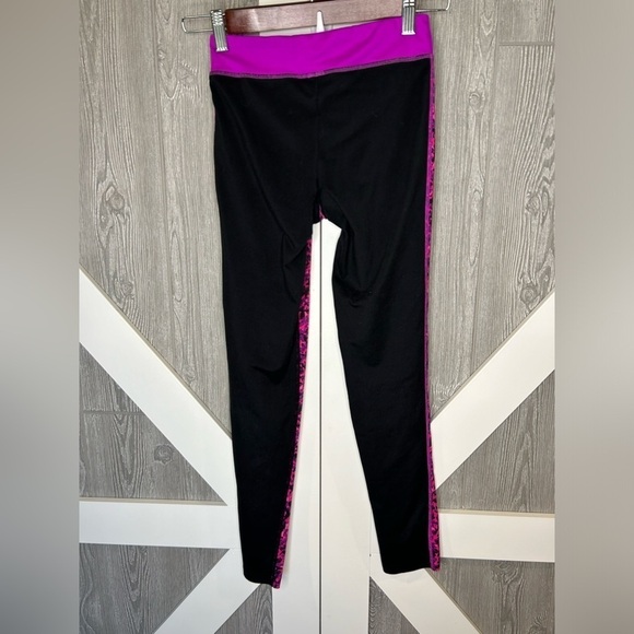D13.9. C9 Champion Girls Athletic Leggings - Picture 2 of 4